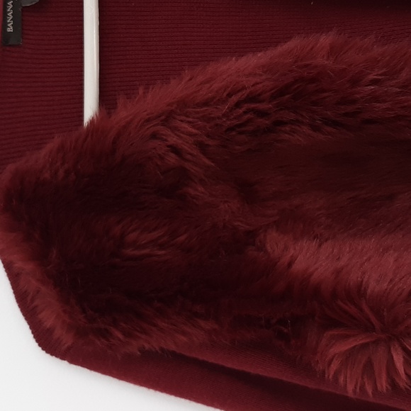 Wine color faux fur open front sweater - Picture 2 of 9